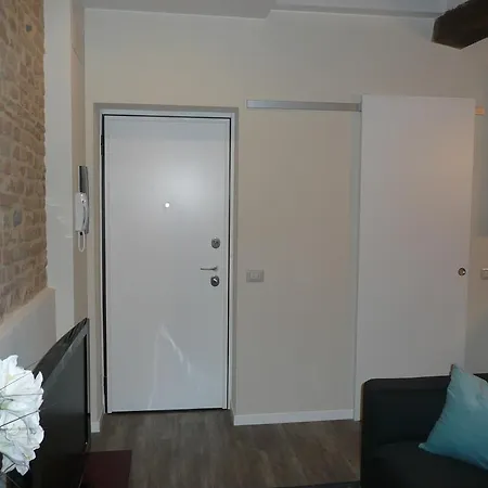 Heart Of Parma Apartment Room photo